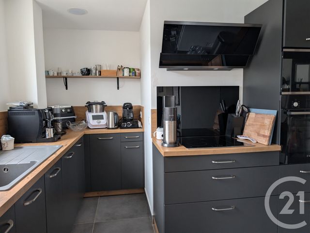 Appartement F5 à louer - 5 pièces - 91.79 m2 - BEAUVAIS - 60 - PICARDIE - Century 21 Immobilière Nord Picardie