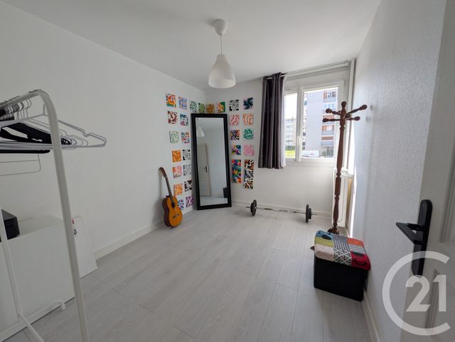 Appartement à louer - 4 pièces - 67.16 m2 - BEAUVAIS - 60 - PICARDIE - Century 21 Immobilière Nord Picardie