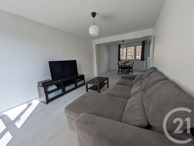 Appartement à louer - 4 pièces - 67.16 m2 - BEAUVAIS - 60 - PICARDIE - Century 21 Immobilière Nord Picardie