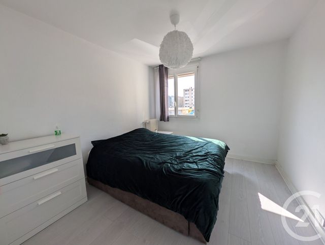 Appartement à louer - 4 pièces - 67.16 m2 - BEAUVAIS - 60 - PICARDIE - Century 21 Immobilière Nord Picardie