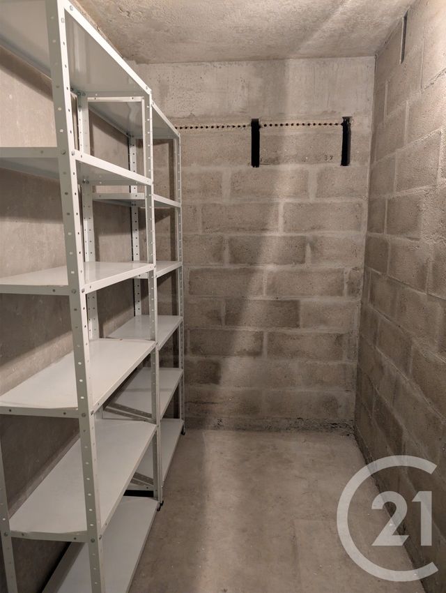 Appartement F1 à louer - 1 pièce - 32.99 m2 - BEAUVAIS - 60 - PICARDIE - Century 21 Immobilière Nord Picardie