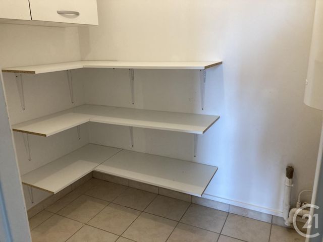 Appartement F3 à louer - 3 pièces - 62.79 m2 - BEAUVAIS - 60 - PICARDIE - Century 21 Immobilière Nord Picardie