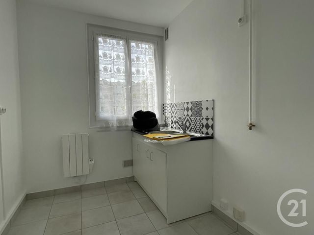 Appartement F3 à louer - 3 pièces - 54.73 m2 - BEAUVAIS - 60 - PICARDIE - Century 21 Immobilière Nord Picardie