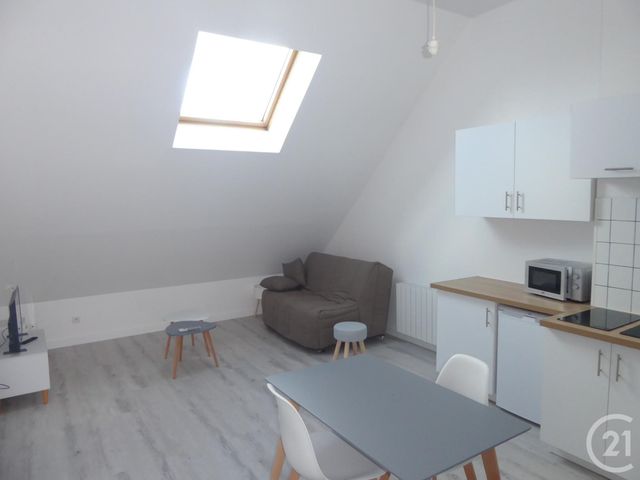 Appartement F1 à louer - 1 pièce - 23.56 m2 - BEAUVAIS - 60 - PICARDIE - Century 21 Immobilière Nord Picardie