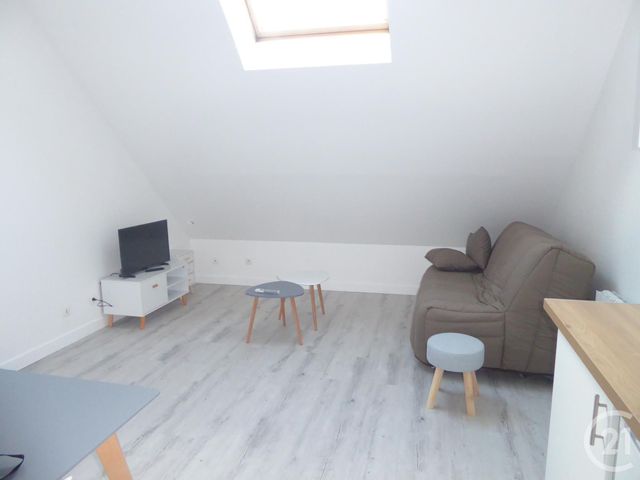 Appartement F1 à louer - 1 pièce - 23.56 m2 - BEAUVAIS - 60 - PICARDIE - Century 21 Immobilière Nord Picardie