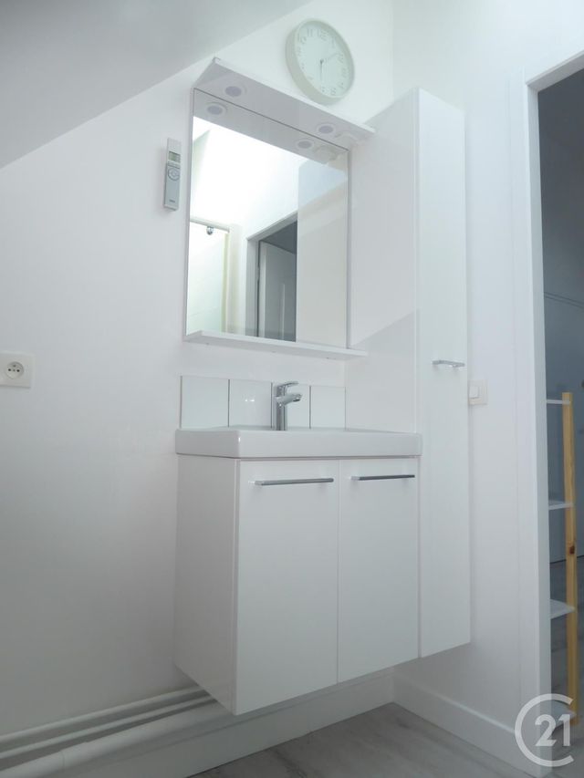 Appartement F1 à louer - 1 pièce - 23.56 m2 - BEAUVAIS - 60 - PICARDIE - Century 21 Immobilière Nord Picardie