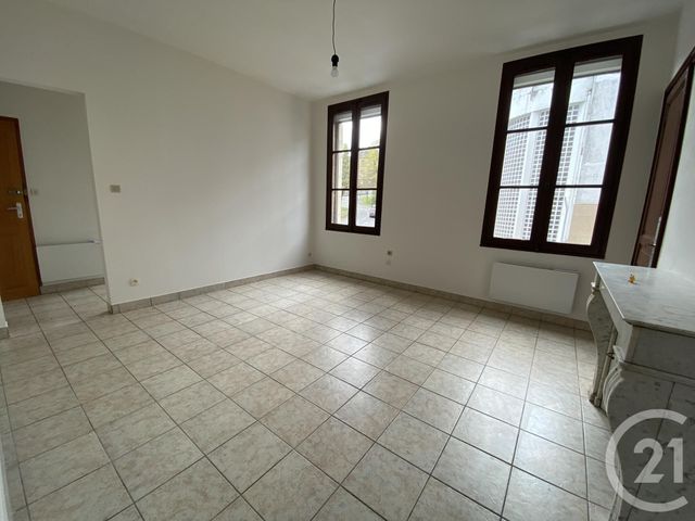 Appartement F2 à louer - 2 pièces - 48.91 m2 - BEAUVAIS - 60 - PICARDIE - Century 21 Immobilière Nord Picardie