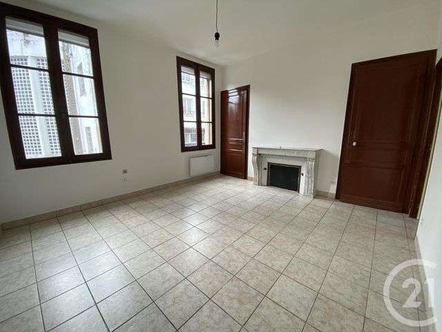 Appartement F2 à louer - 2 pièces - 48.91 m2 - BEAUVAIS - 60 - PICARDIE - Century 21 Immobilière Nord Picardie