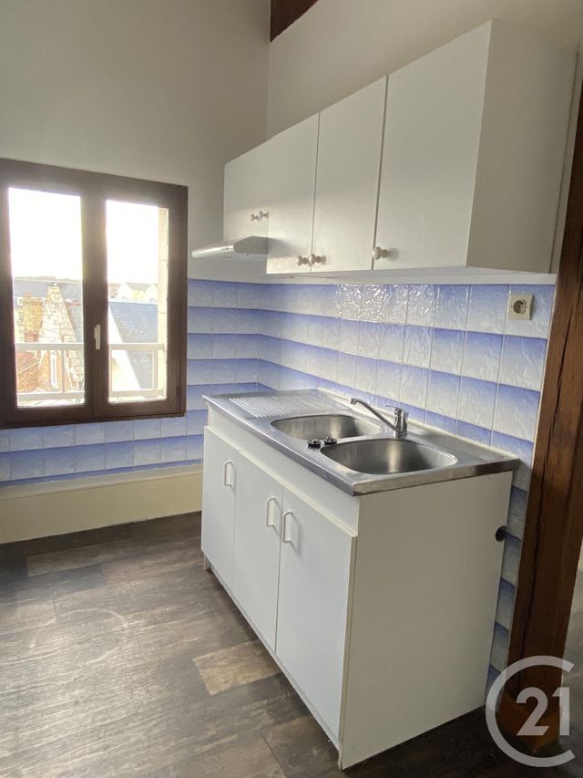 Appartement F2 à louer - 2 pièces - 31.96 m2 - BEAUVAIS - 60 - PICARDIE - Century 21 Immobilière Nord Picardie