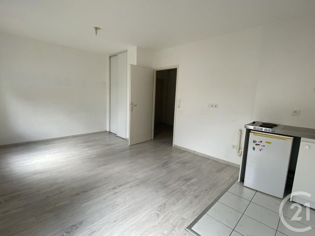 Appartement F1 à louer - 1 pièce - 32.5 m2 - BEAUVAIS - 60 - PICARDIE - Century 21 Immobilière Nord Picardie