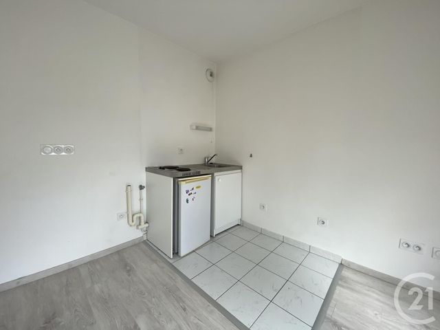 Appartement F1 à louer - 1 pièce - 32.5 m2 - BEAUVAIS - 60 - PICARDIE - Century 21 Immobilière Nord Picardie