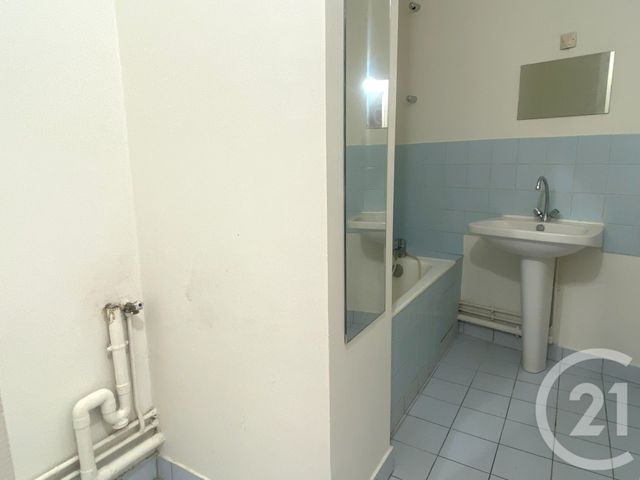 Appartement à vendre - 2 pièces - 50.0 m2 - BEAUVAIS - 60 - PICARDIE - Century 21 Immobilière Nord Picardie