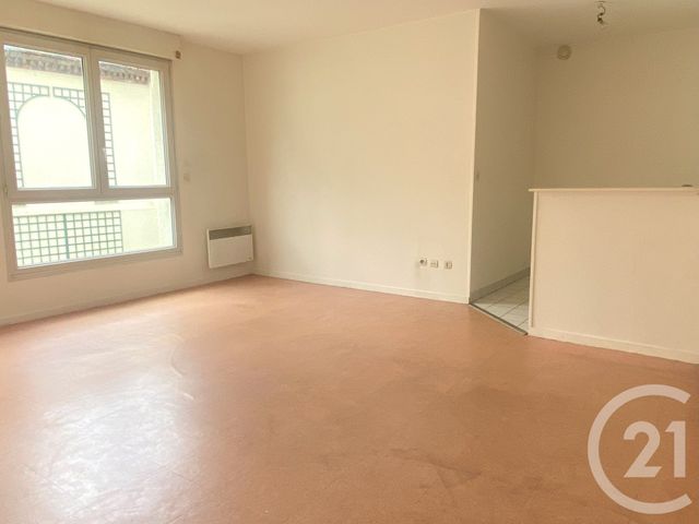 Appartement à vendre - 2 pièces - 50.0 m2 - BEAUVAIS - 60 - PICARDIE - Century 21 Immobilière Nord Picardie