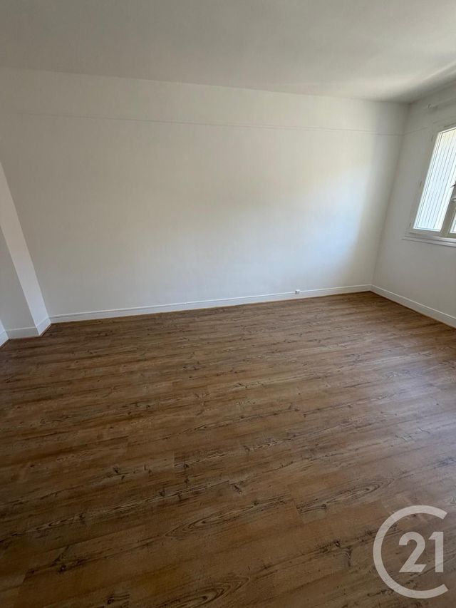 Appartement F1 à louer - 1 pièce - 34.22 m2 - BEAUVAIS - 60 - PICARDIE - Century 21 Immobilière Nord Picardie
