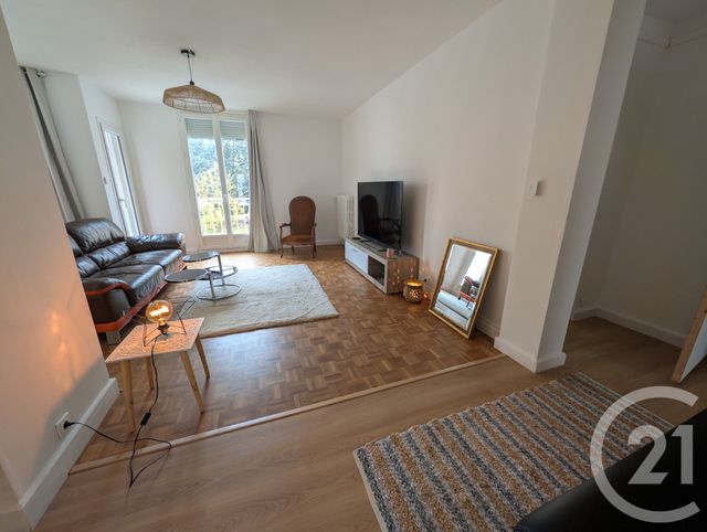 Appartement F4 à louer - 4 pièces - 71.83 m2 - BEAUVAIS - 60 - PICARDIE - Century 21 Immobilière Nord Picardie