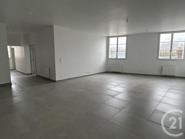 Appartement F3 à louer - 3 pièces - 89.74 m2 - BEAUVAIS - 60 - PICARDIE - Century 21 Immobilière Nord Picardie