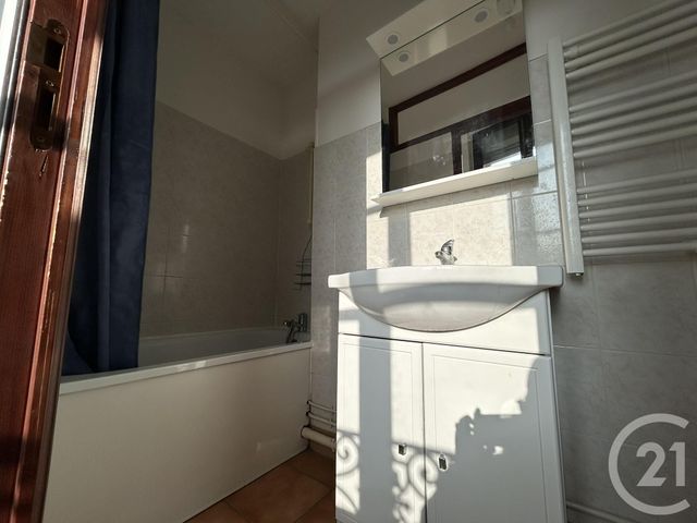 Appartement F2 à louer - 2 pièces - 33.9 m2 - BEAUVAIS - 60 - PICARDIE - Century 21 Immobilière Nord Picardie